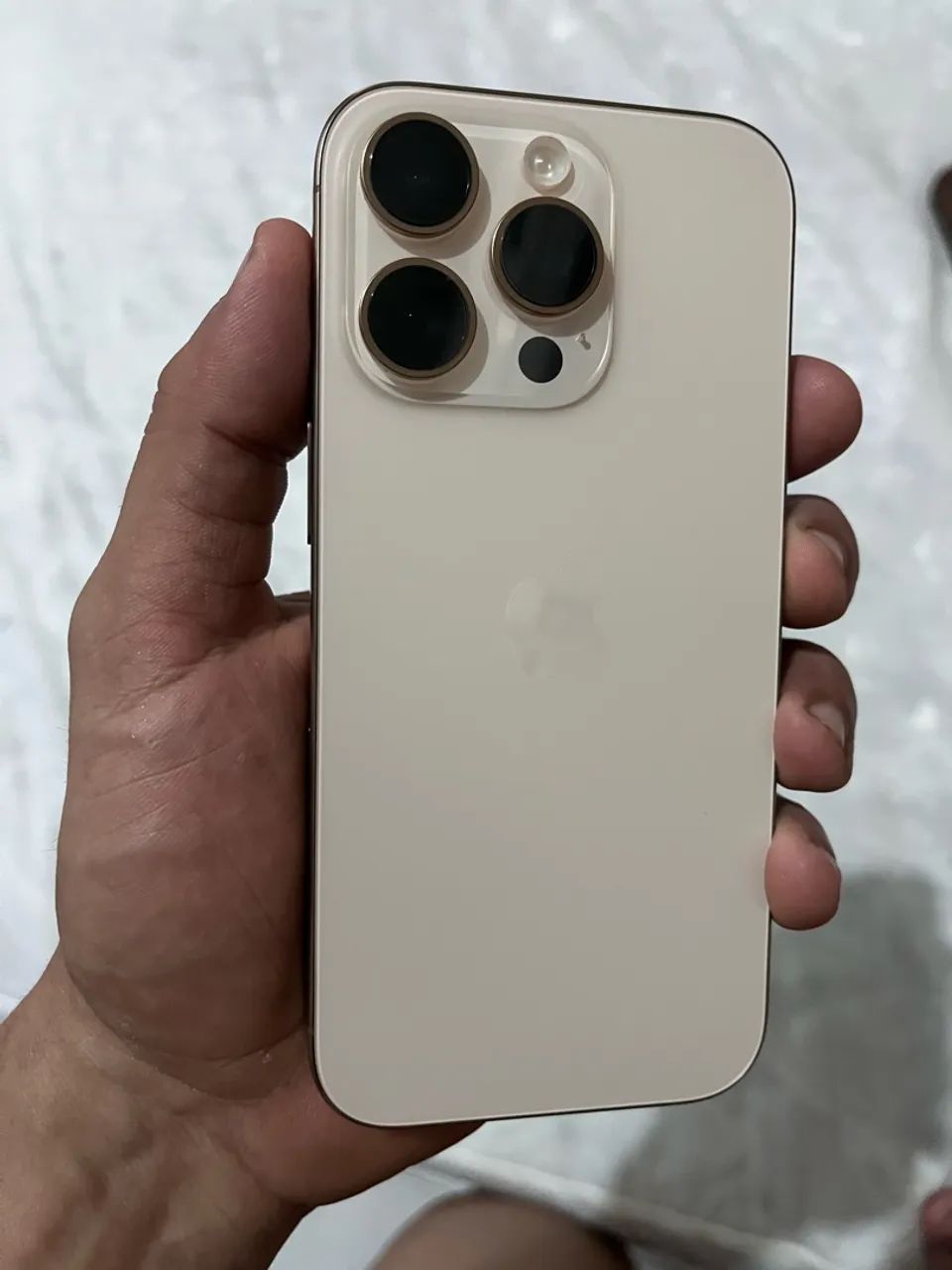 iPhone 16 Pro 