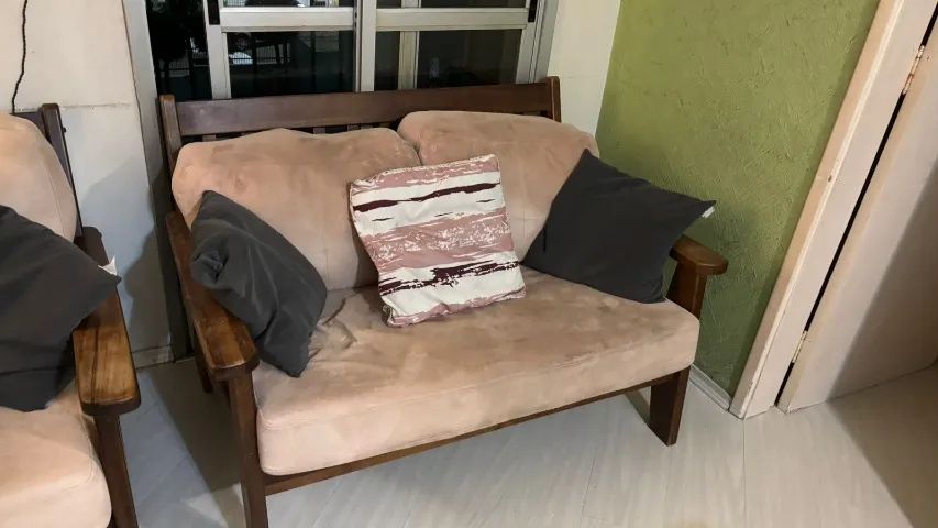 Sofá Madeira Maciça - Foto 3