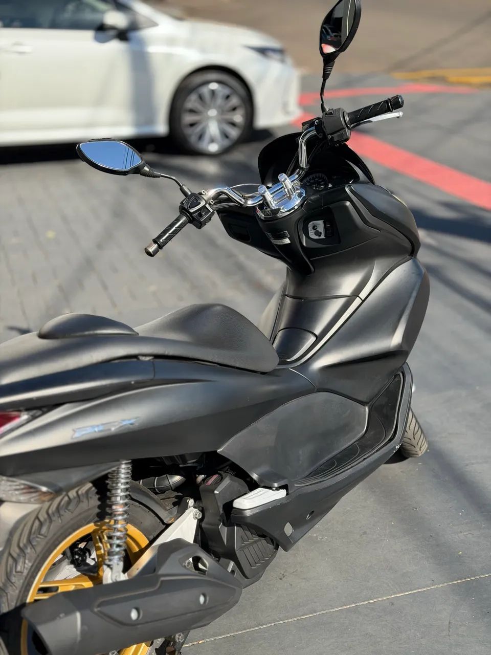Honda PCX 150 DLX - Foto 4