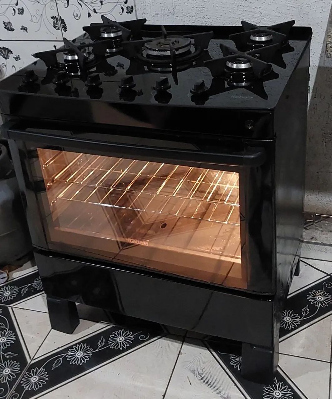 Moderno fogão Itatiaia top preto com mesa de vidro com tripla chama automático - Foto 3