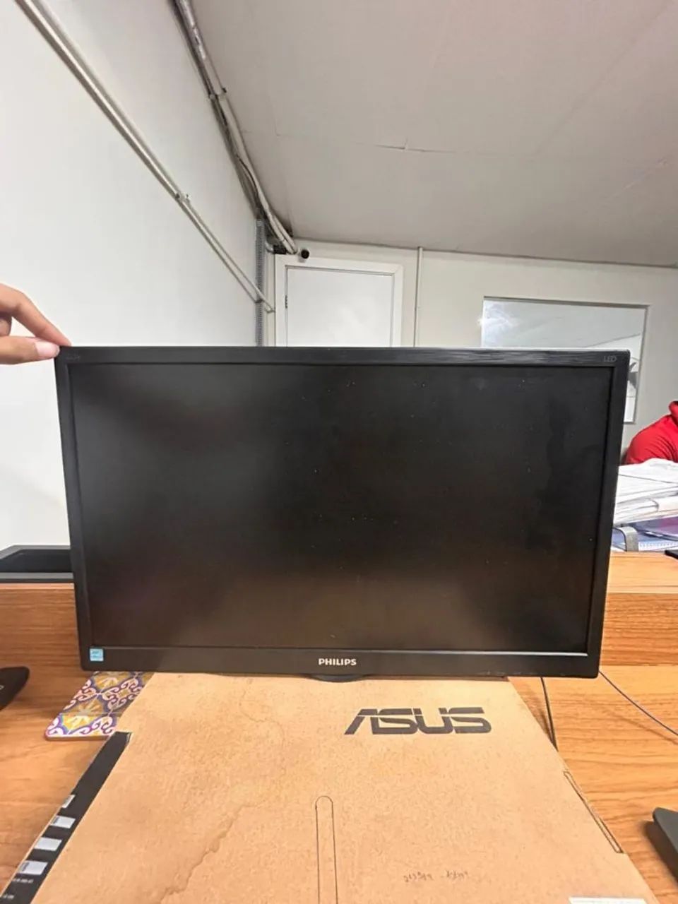 Monitor Philips 21,5" Full HD HDMI/VGA  - Foto 4