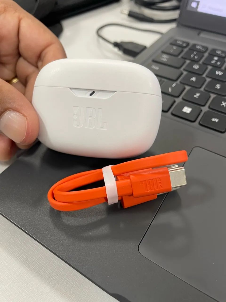 Fone JBL Wave Beam 2