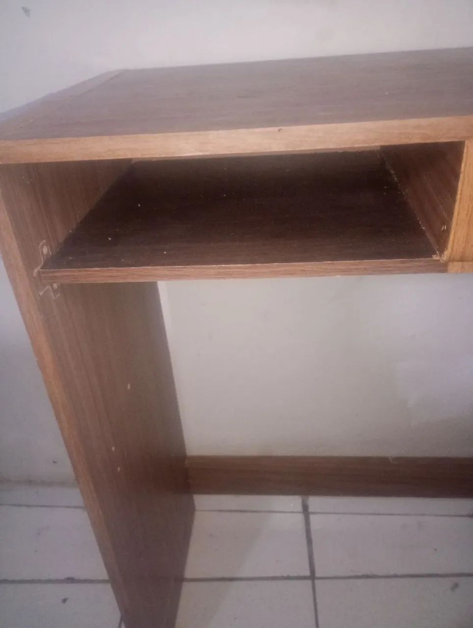 Escrivaninha / mesa de estudo 