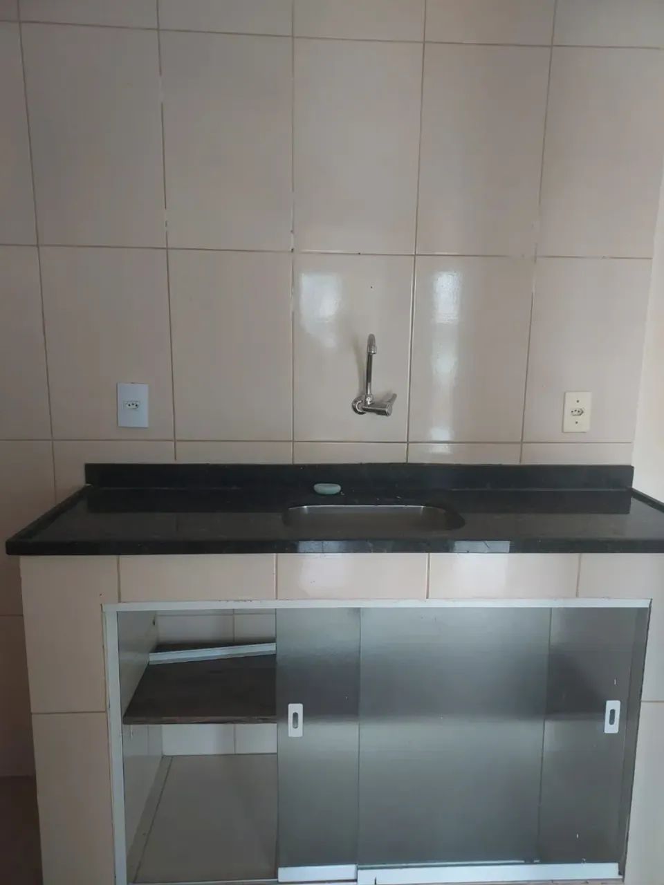 Lindo apartamento com varanda frontal Cidade Beira Mar - Foto 4