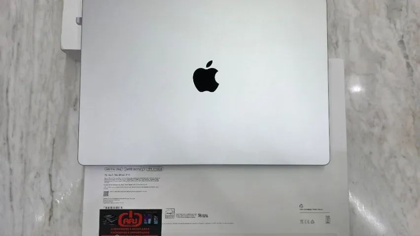MacBook Pro 16 M5 Pro 24GB RAM 1TB  - Foto 5