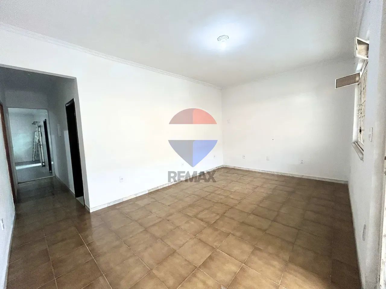 CASA COM 2 SUÍTES E TERRAÇO  Próximo da PREFEITURA DE NILÓPOLIS - Foto 3