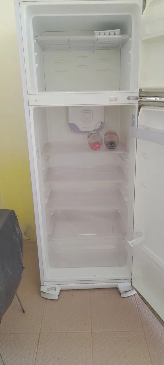 Vende Geladeira  - Foto 2