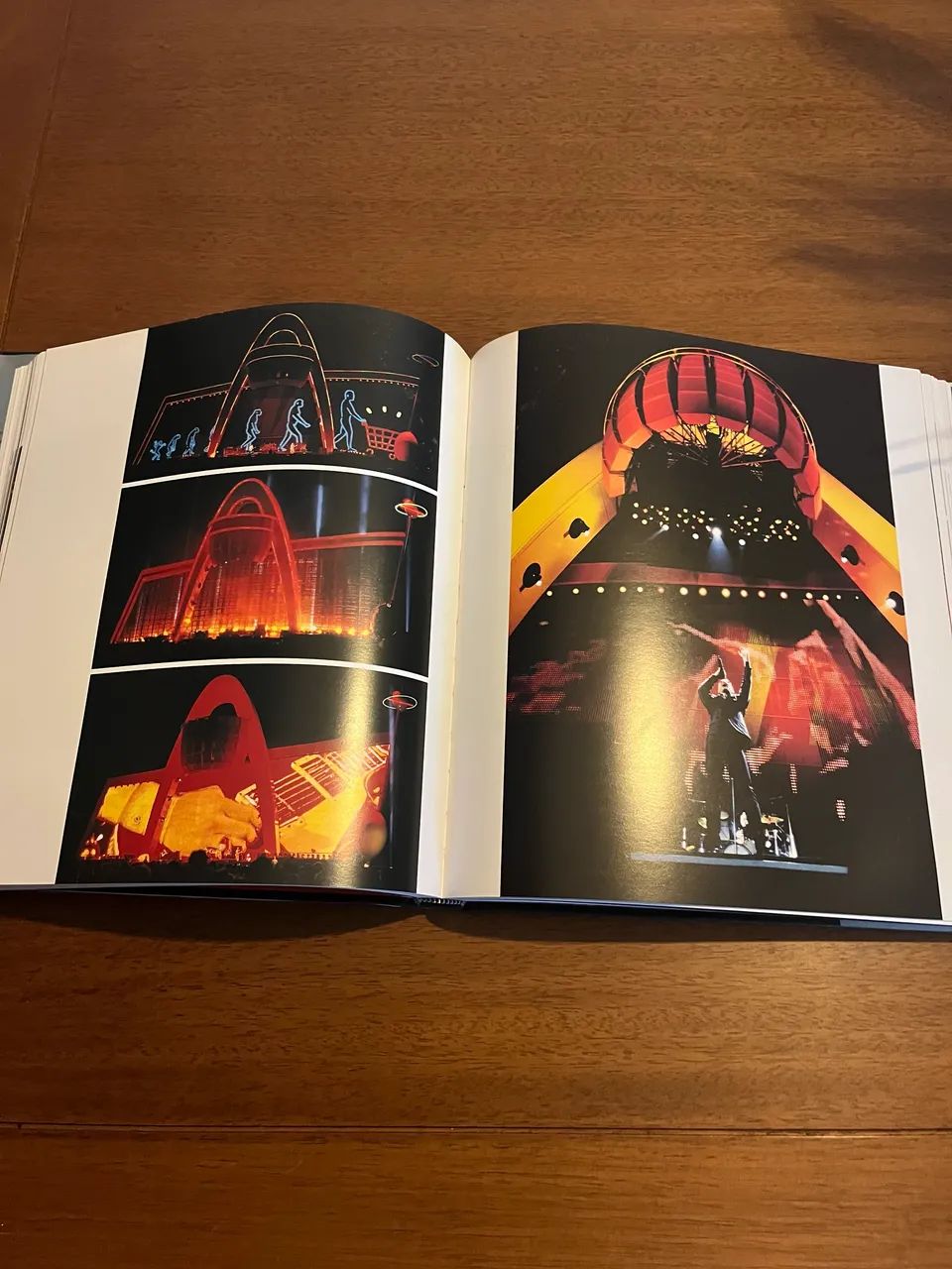 U2 - Livro U2 Show - Foto 2