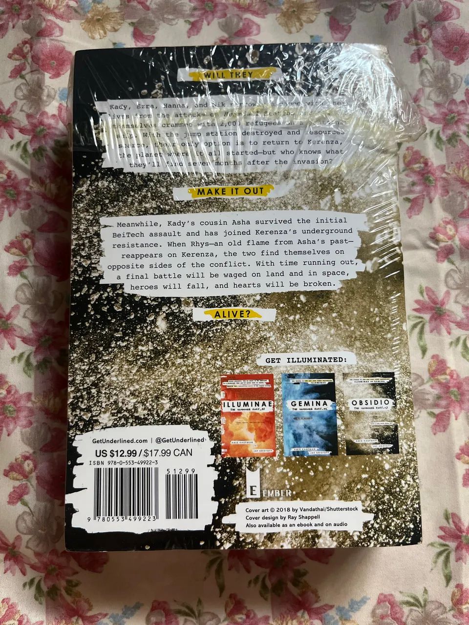 Livro Obsidio versão em inglês  - Foto 2
