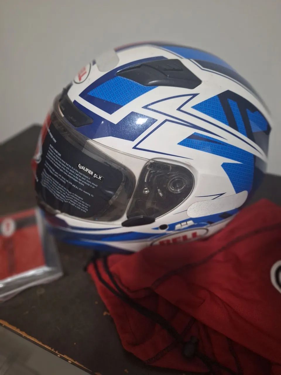 Capacete Bell Qualifier Branco e azul - Foto 4