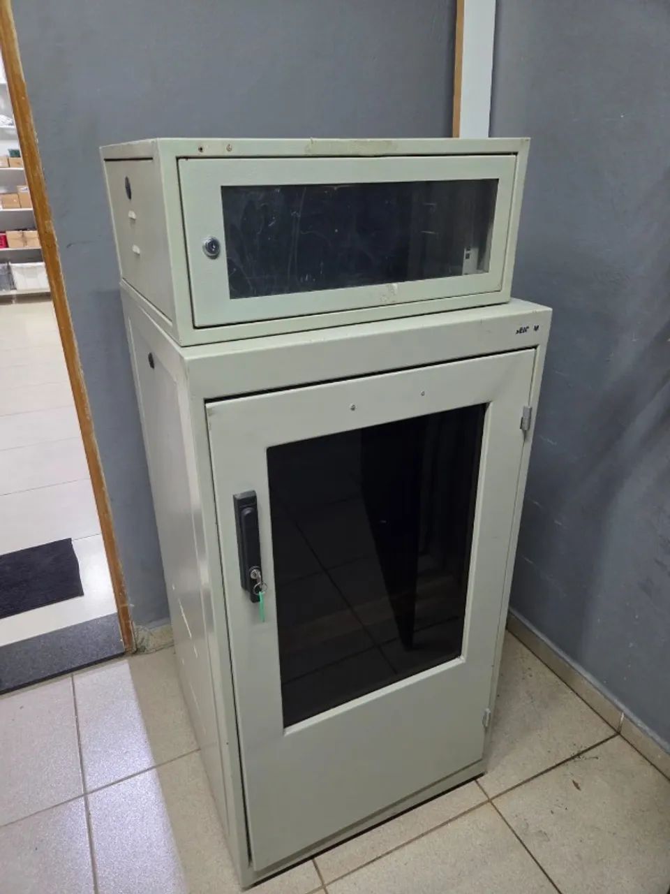 Rack de chão e parede