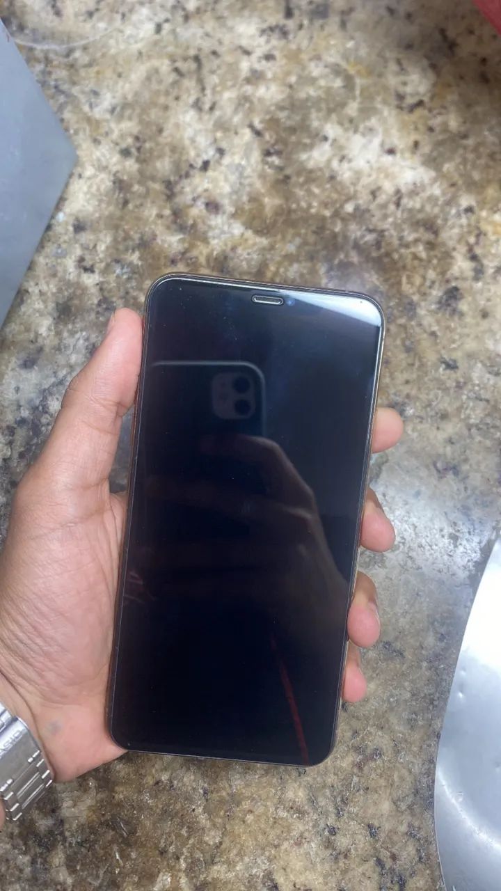 IPHONE 11 PRO MAX - Foto 2