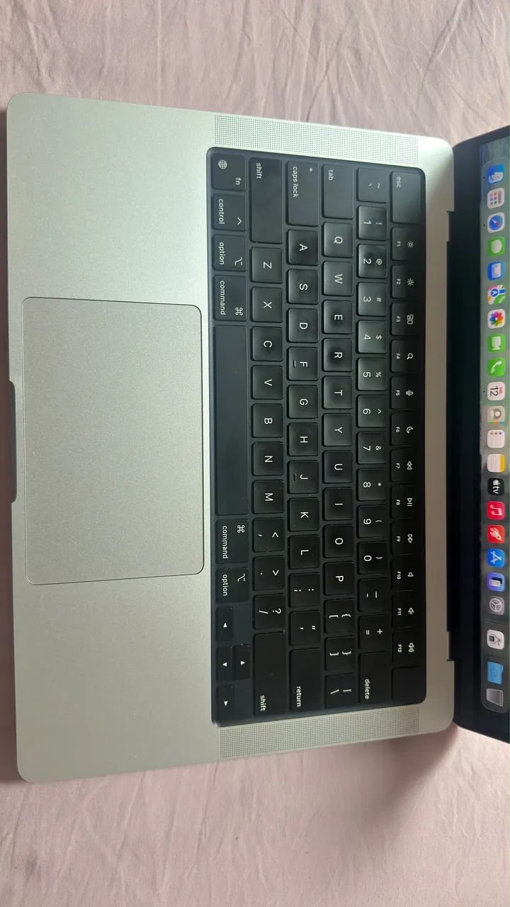 MacBook Pro 14 M3 512GB SSD 8GB + Caixa - Silver - Foto 4