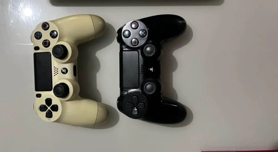 PS4 Slim 1TB - Foto 4