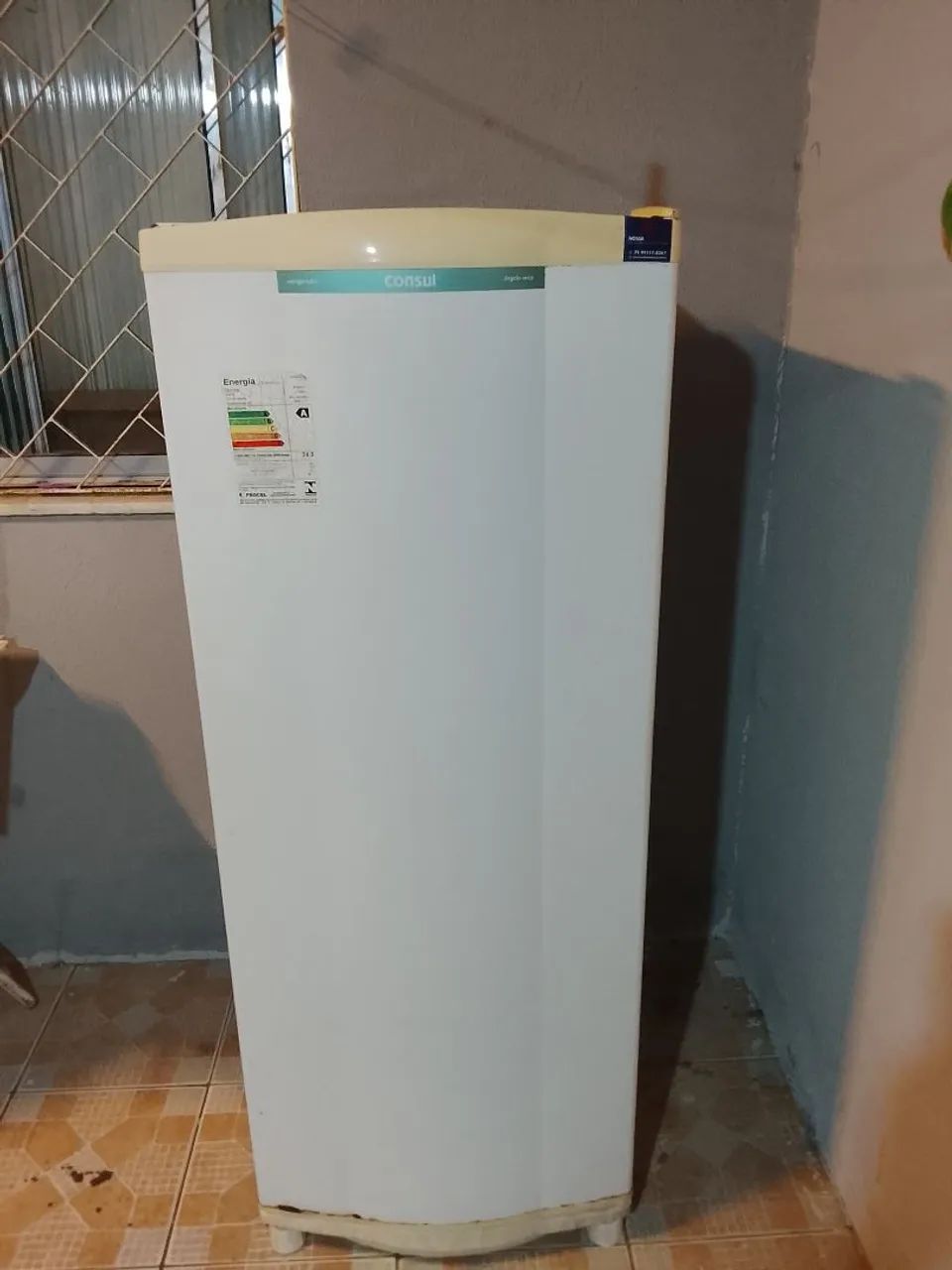 Vendo geladeira 
