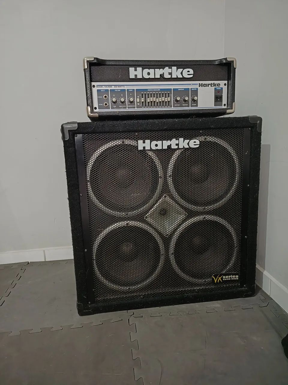 Hartke (Cabeçote HA3500 + Caixa 4x10)