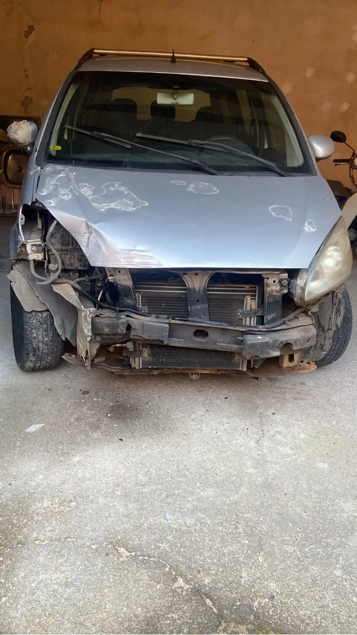 Fiat Idea Attractive 1.4 Fire Flex 8V 5P 2012 - Foto 2