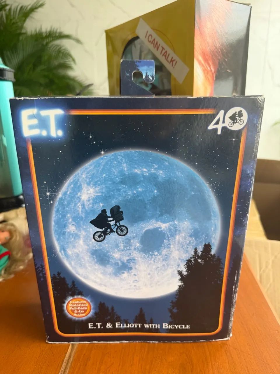 ET 