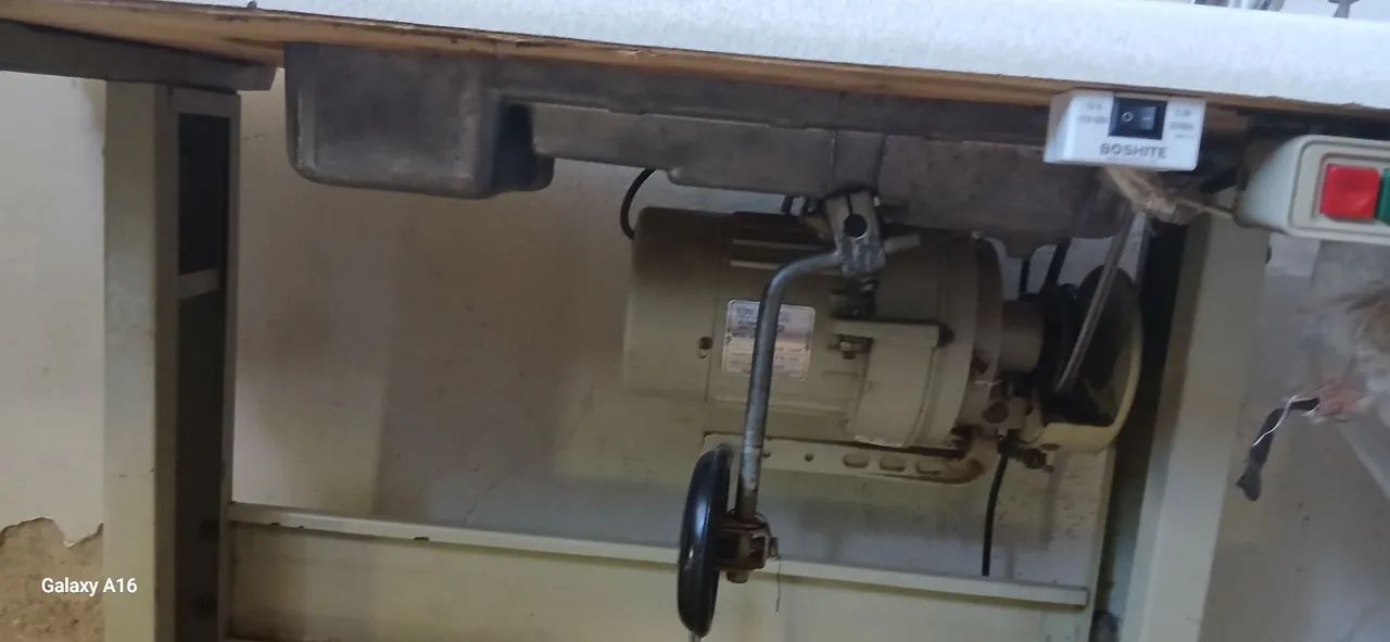 Maquina reta siruba - Foto 3
