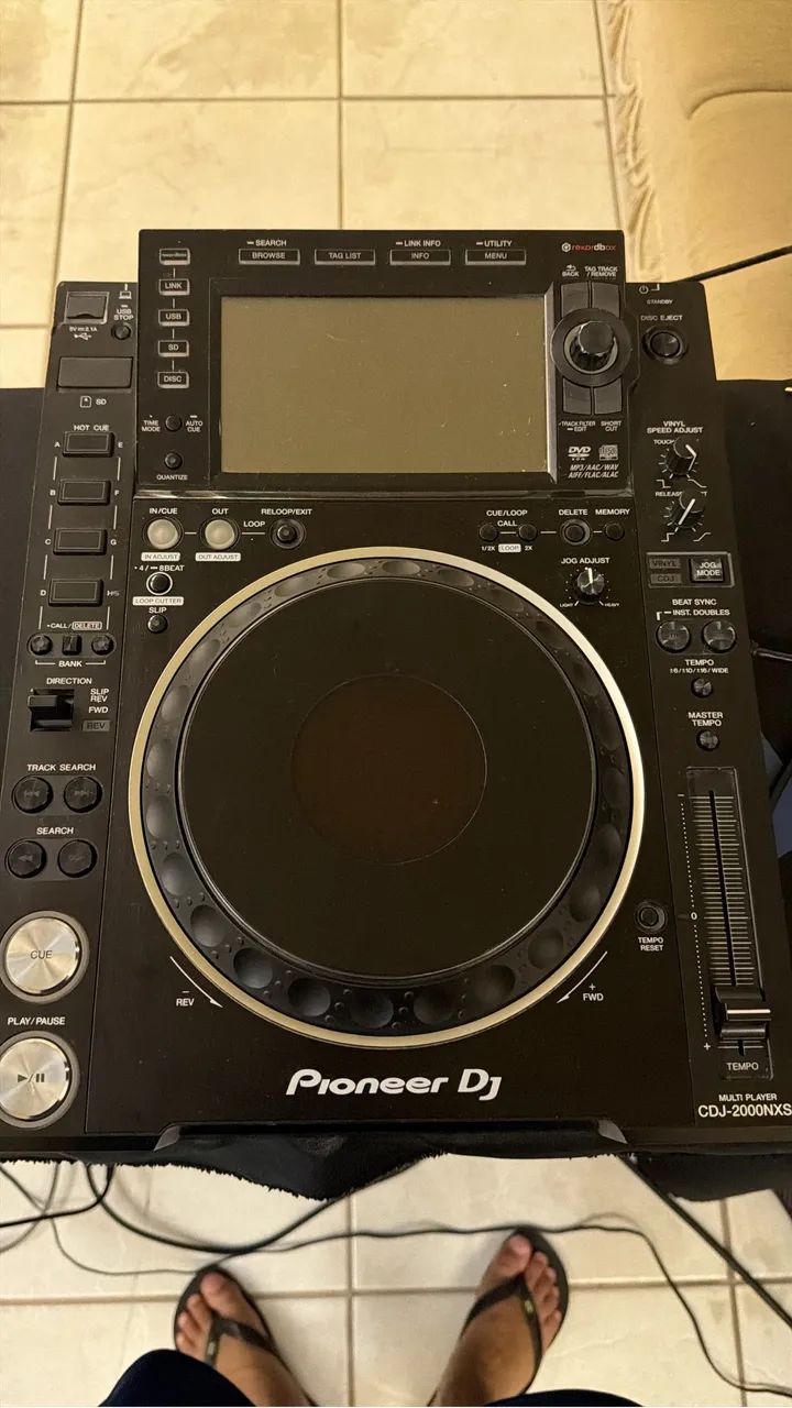 CDJ 2000nxs2 (PAR MAIS CONSERVADO DO BRASIL)