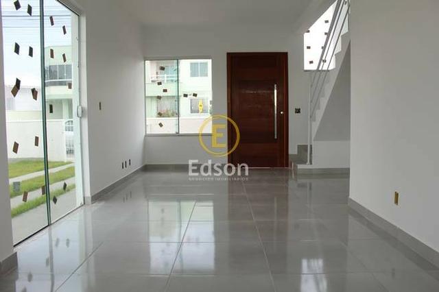Sobrado com Excelente Acabamento com 2 Suítes - Bairro San Marino! - Foto 2