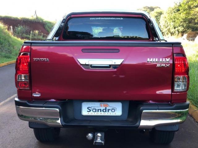 Toyota Hilux SRX 4P - Foto 4