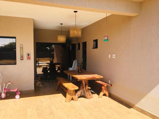 Allmeida Vende Bela Casa no Condomínio Mansões Entre Lagos - Foto 5
