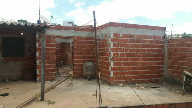 Vendo 1 lote com 2 casas na Arniqueiras - Foto 4