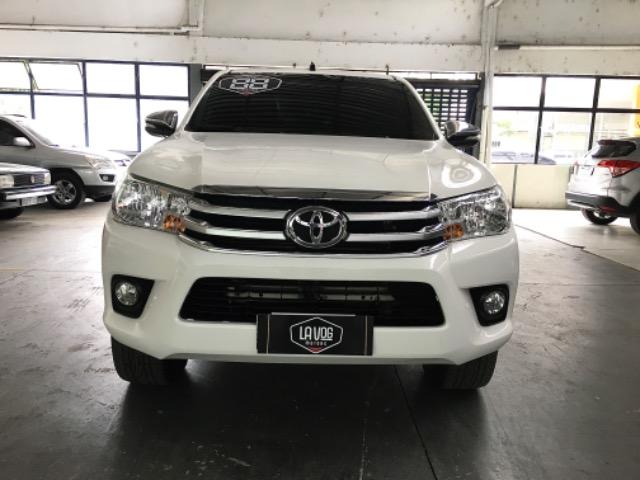 Hilux CD Srv 4x4 2.8 TDI Automático Diesel