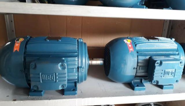 Motor Weg 4Cv WEG Trifásico 220/360