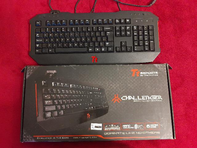 Teclado Thermaltake Challenger Kbchl002pb + Mouse Microsoft