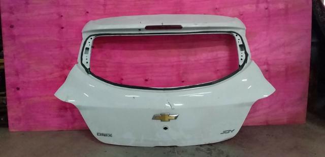 Tampa traseira Onix