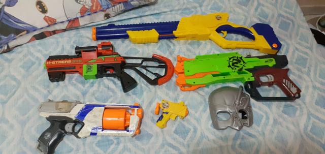 Kit com 5 armas e 1 acessório
