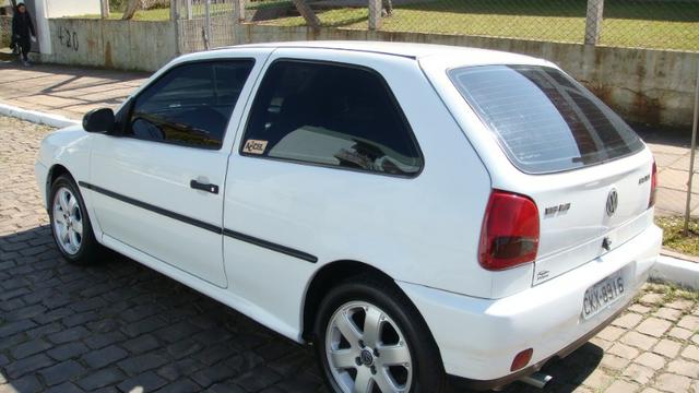 VW Gol 1.6 AP 1997 com direção hidráulica - Foto 4