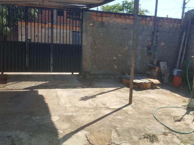 Lote de esquina com barraco de fundo no Paranoá - Foto 2