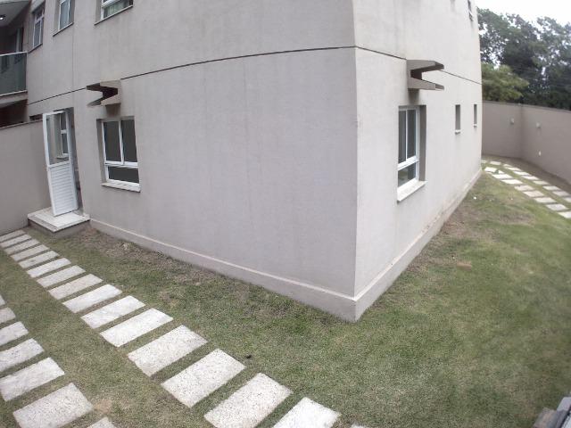 APM-09-Apartamento com Excelente Quintal Próximo ao Centro Comercial de Laranjeiras
