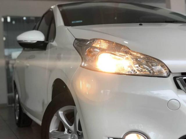 Peugeot 208 ACTIVE PACK 1.5 - Foto 14