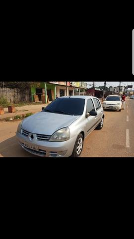 Clio 1.0 2010 parcela 7 mil mais 4 de mil