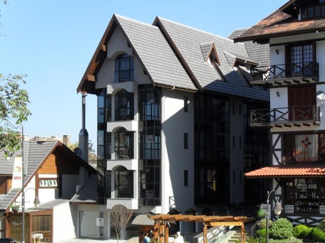 Loja no centro de Gramado. 117 m² . Acabamento e espera internet/ ar