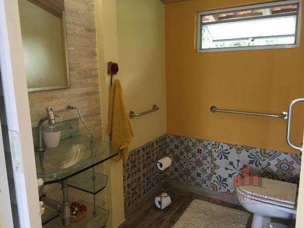 Excelente Casa c/3 Suítes no Samambaia - Foto 16