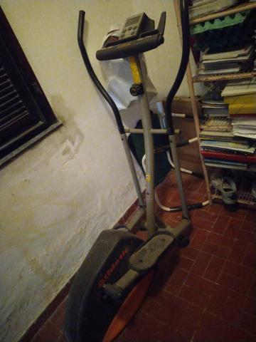 Máquina Elíptica - Foto 5