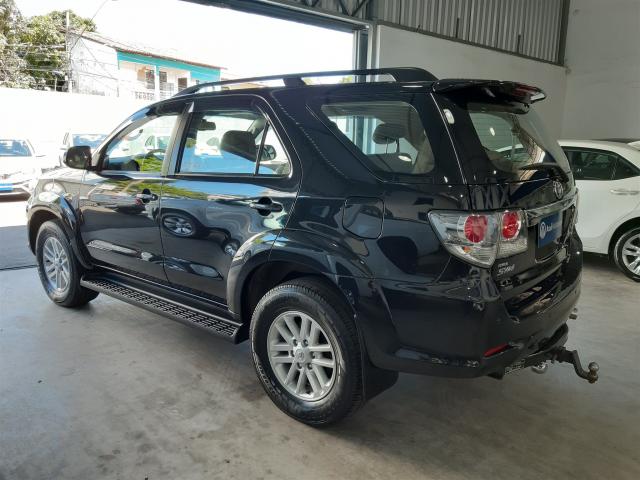 TOYOTA HILUX SW4 2011/2012 3.0 SRV 4X4 7 LUGARES 16V TURBO INTERCOOLER DIESEL 4P AUTOMÁTI - Foto 3