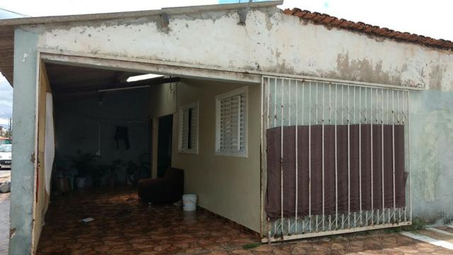 Quadra 10 Setor Leste - casa de esquina, 03 quartos - Foto 6