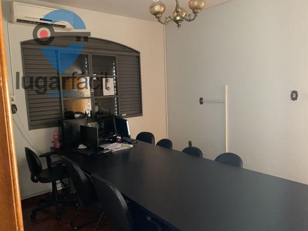 Casa sobrado com 4 quartos - Bairro Cidade Jardim em Goiânia - Foto 15