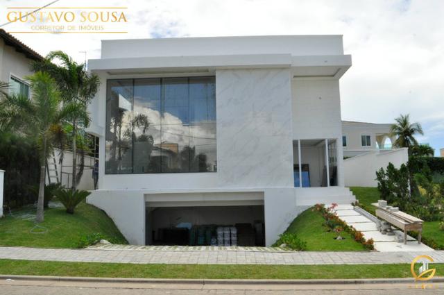 Mansão no Alphaville Fortaleza com 4 Suítes e Arquitetura diferenciada