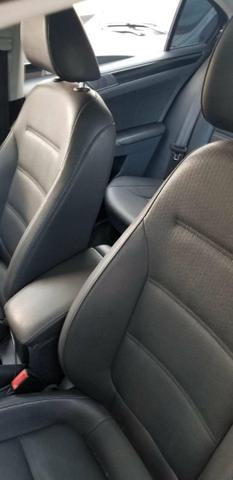Vw Jetta 2011 c/ teto solar - Foto 6