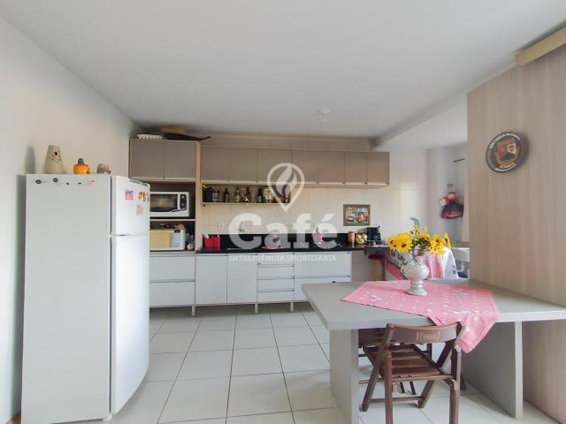 Apartamento de 2 dormitórios, sala, cozinha e área de serviço. - Foto 5