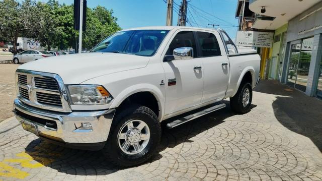 Dodge Ram Laramie 2012/2012 - 110.000km - 137.900,00 - Foto 3