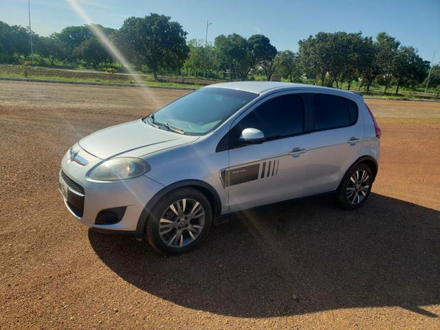 Palio Sporting bem conservado