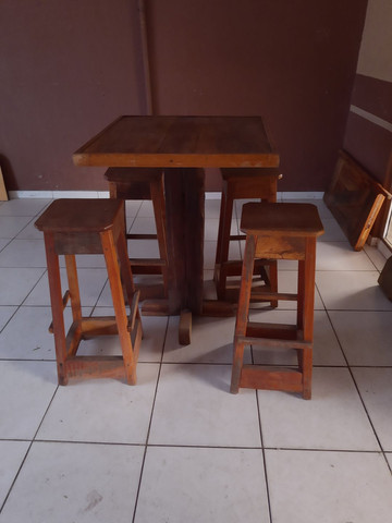 Mesa bistrô madeira de lei